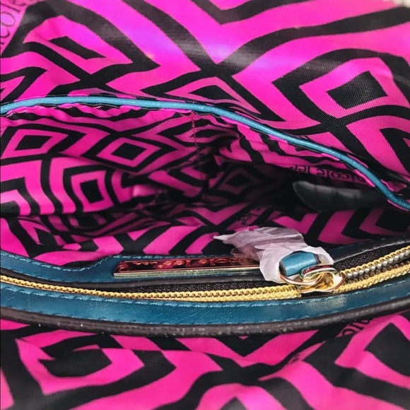 Nicole Lee Cross-body Print New York Handbag - Picture 7 of 12